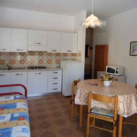 Apartments In Lignano Sabbiadoro 42747